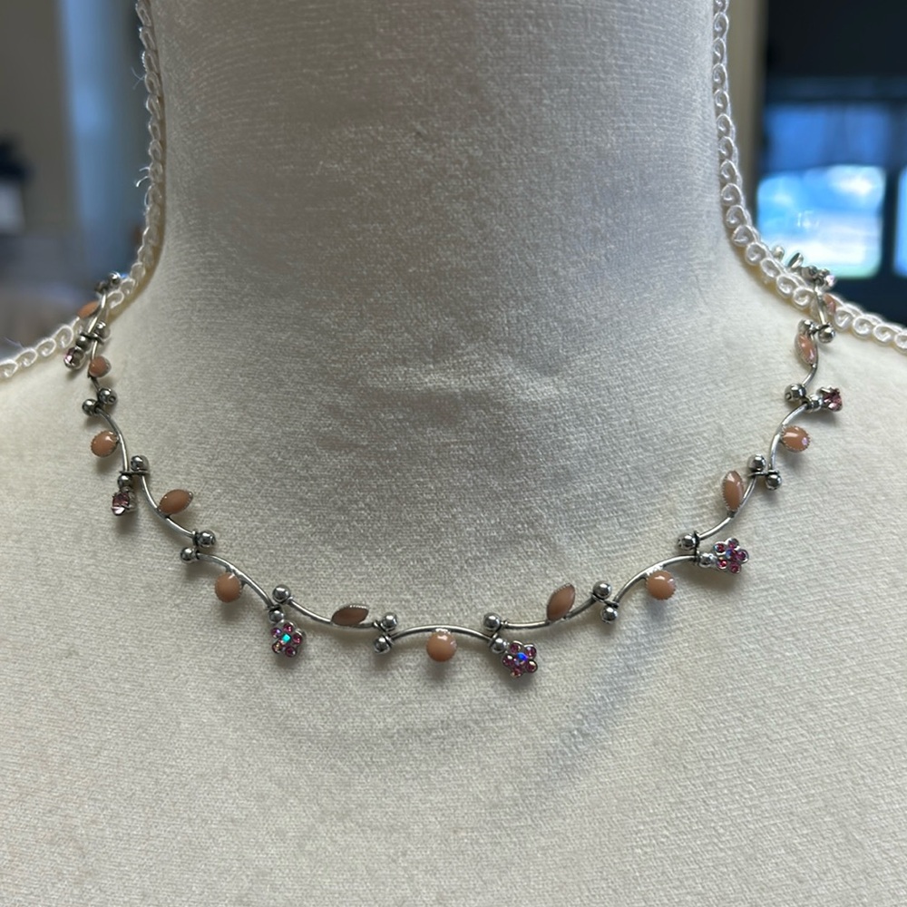 Unbranded necklace